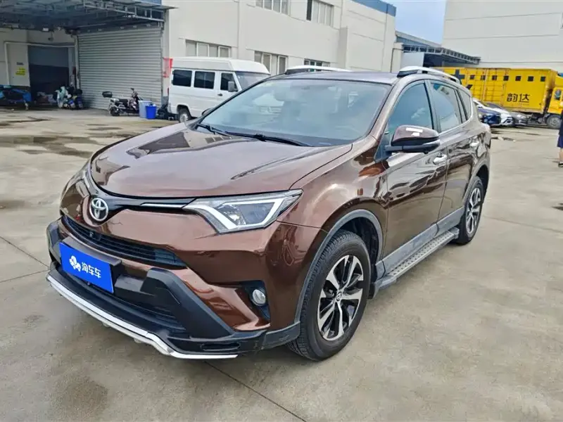 Toyota RAV4, 2018 — фото 1
