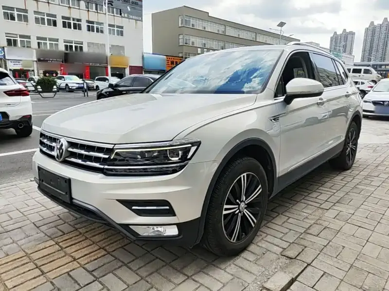 Volkswagen Tiguan L, 2018