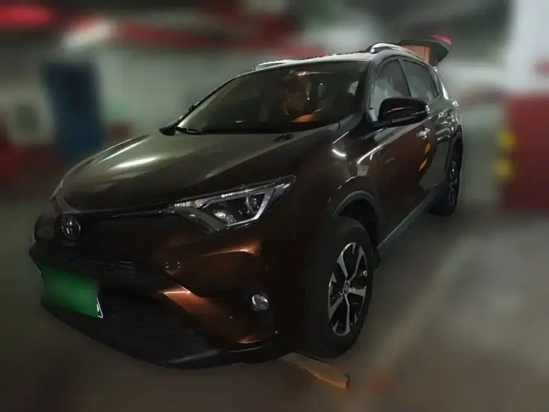 Toyota RAV4, 2017 — фото 1
