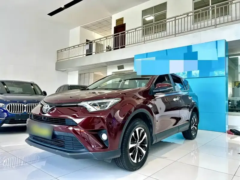 Toyota RAV4, 2019 — фото 1