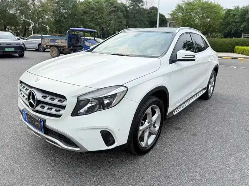 Mercedes-Benz GLA, 2018 — фото 1