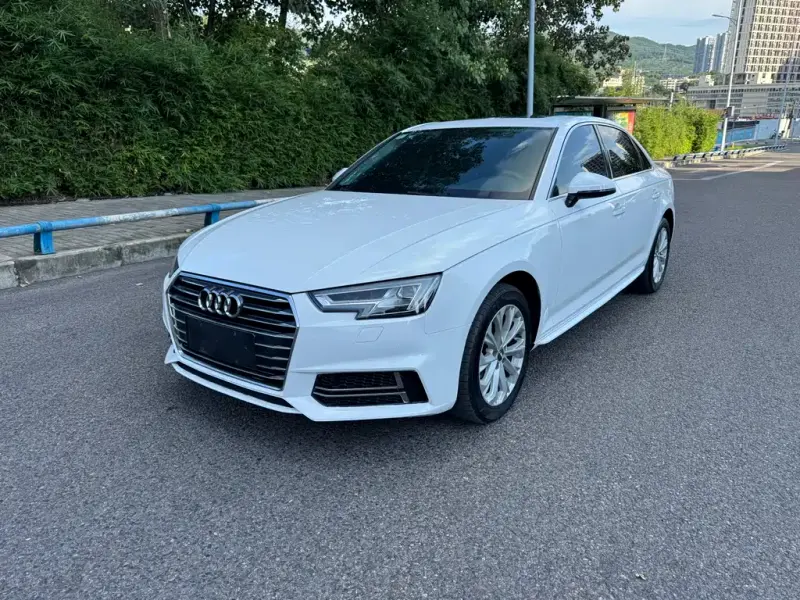 Audi A4L, 2019