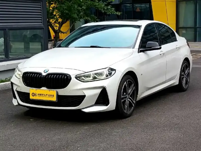 BMW 1 Series, 2021