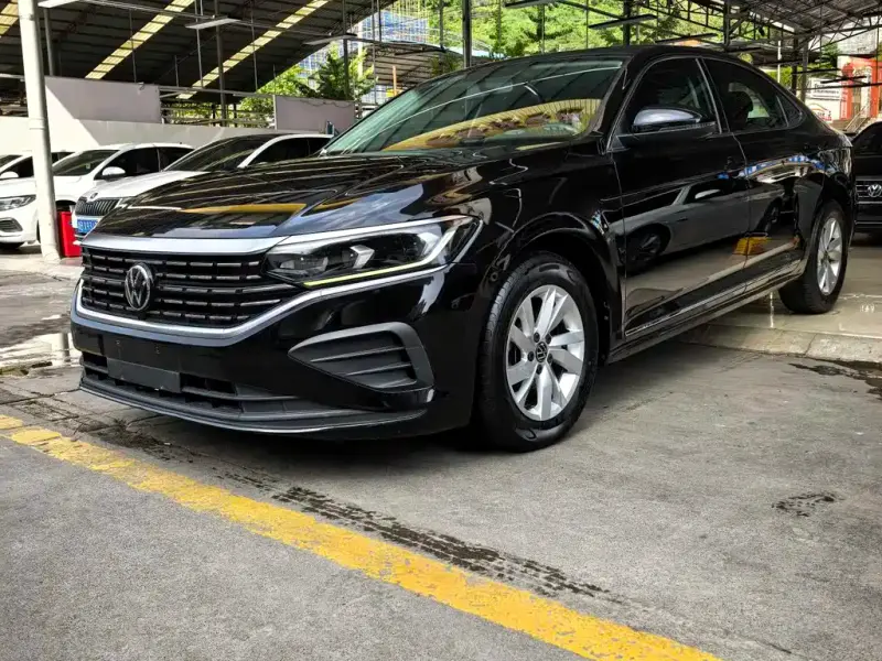 Volkswagen Passat, 2022
