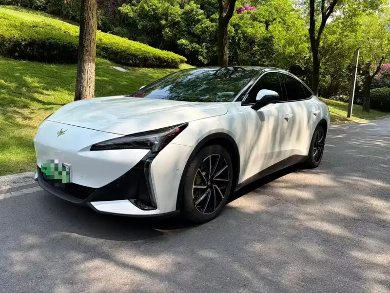 ARCFOX Alpha S5, 2025