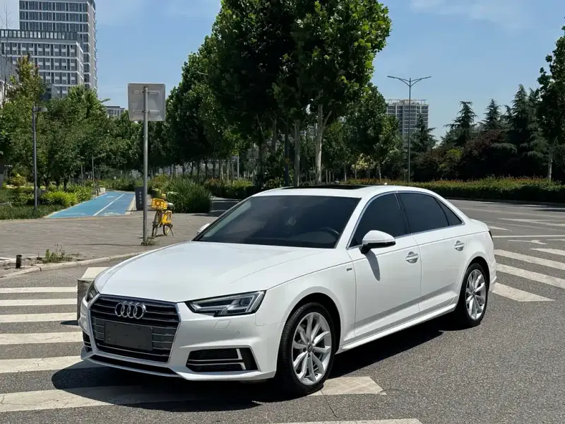 Audi A4L, 2017