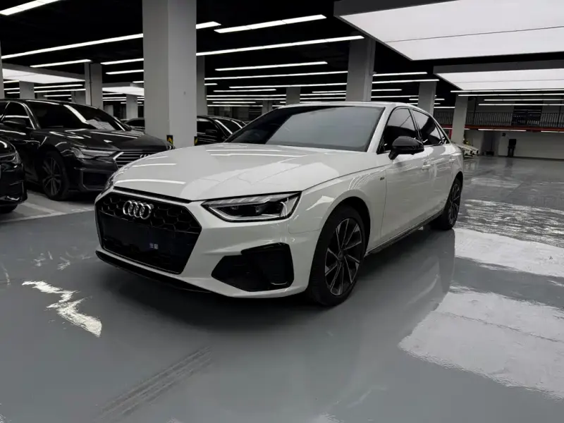 Audi A4L, 2023