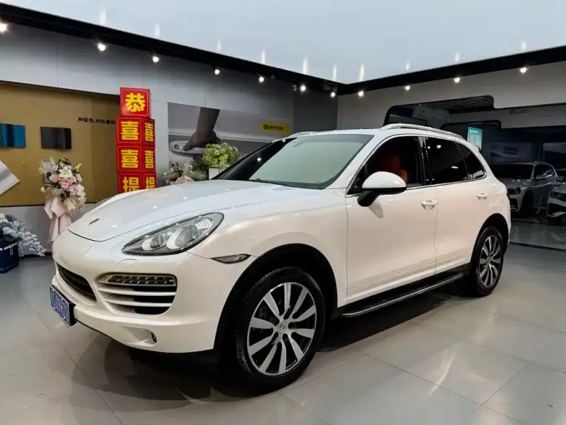 Porsche Cayenne, 2013