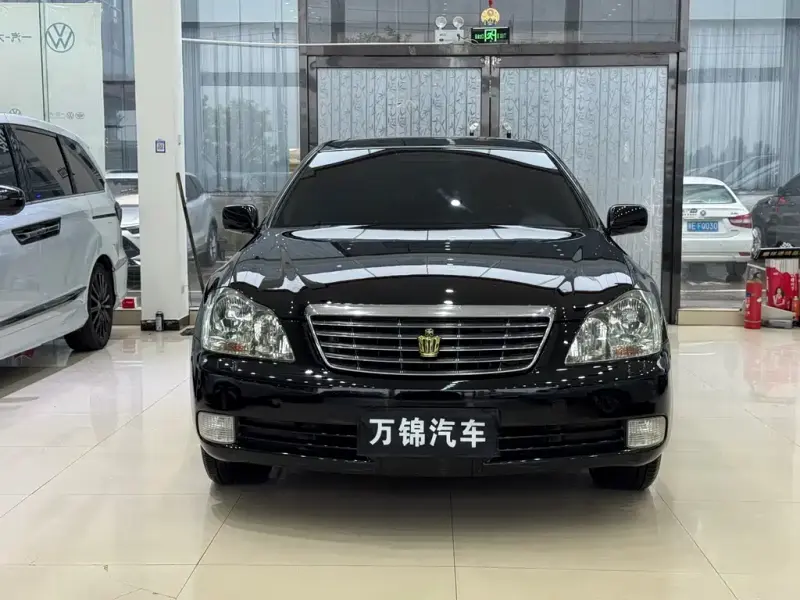 Toyota Crown, 2006