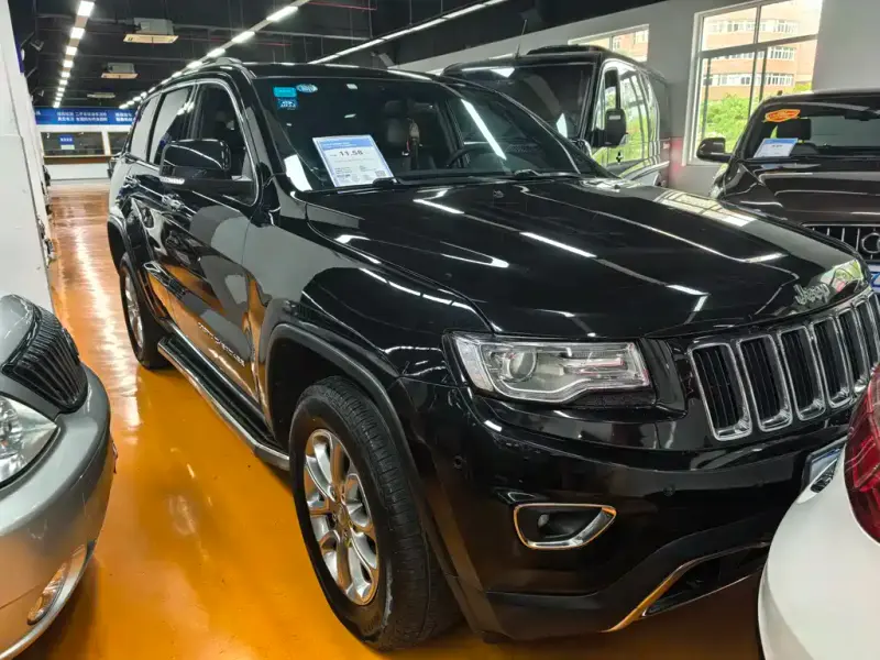 Jeep Grand Cherokee (Import), 2015