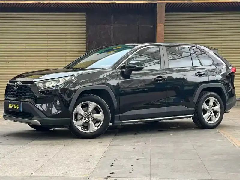Toyota RAV4, 2021 — фото 1