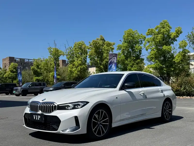 BMW 3 Series, 2023