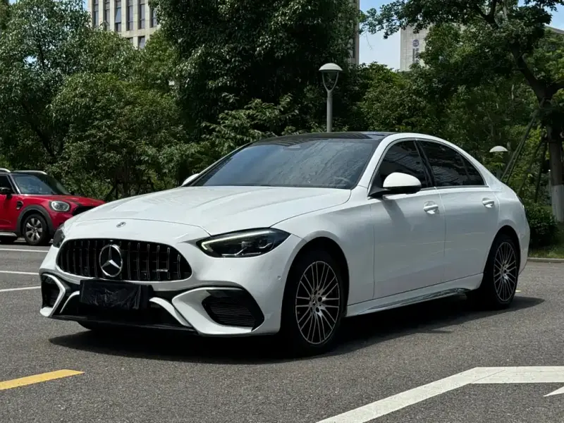 Mercedes-Benz C-Class, 2024