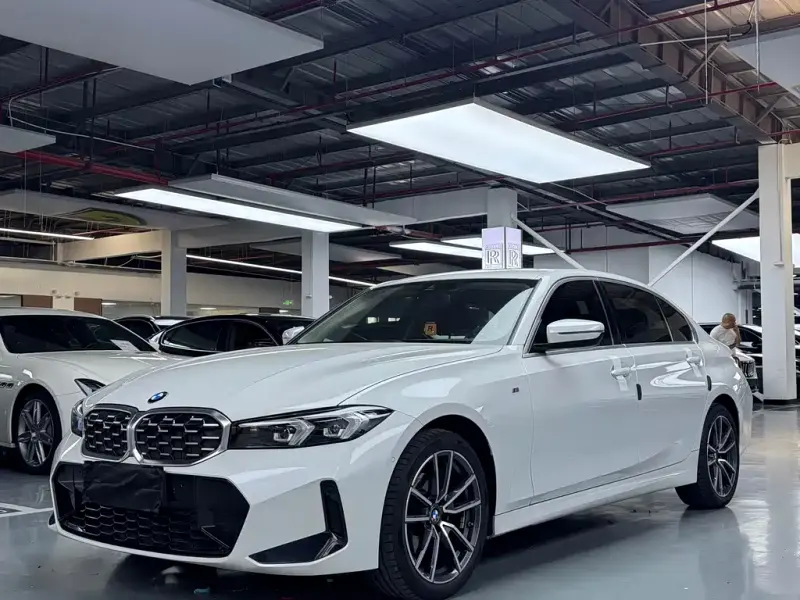 BMW 3 Series, 2023