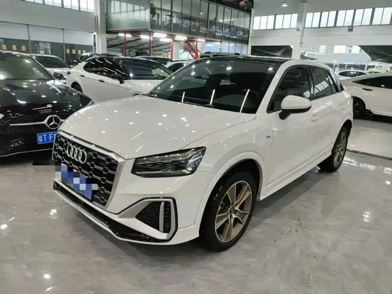 Audi Q2L, 2023