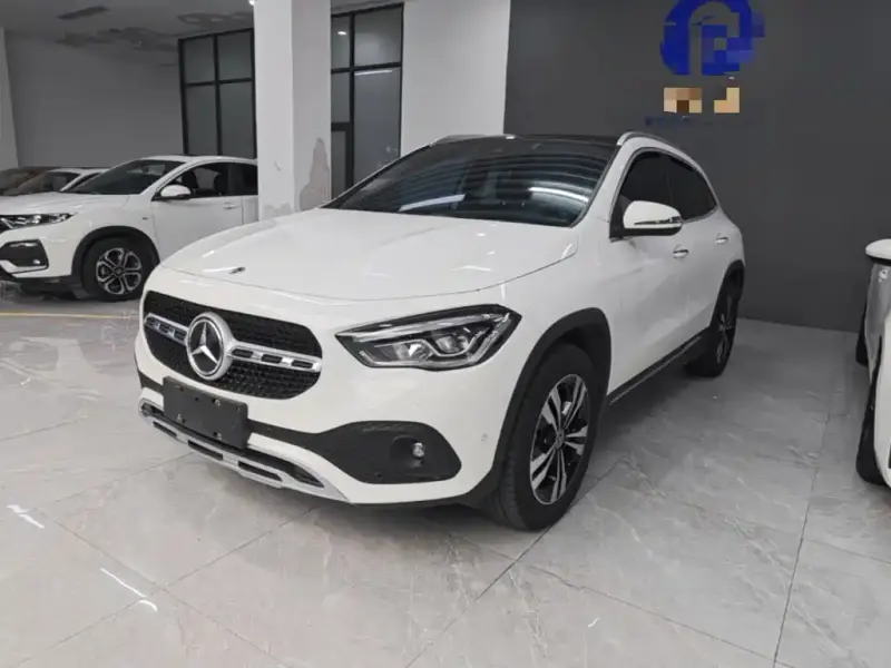 Mercedes-Benz GLA, 2022 — фото 1