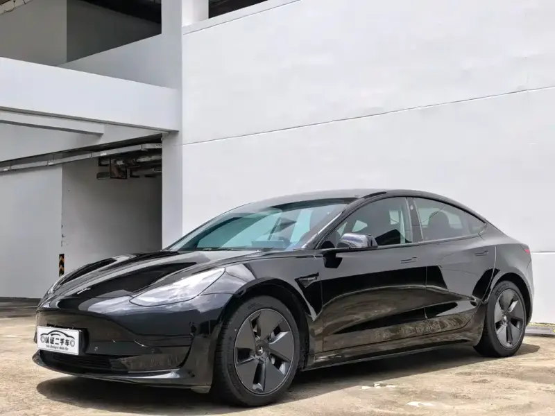 Tesla Model 3, 2021