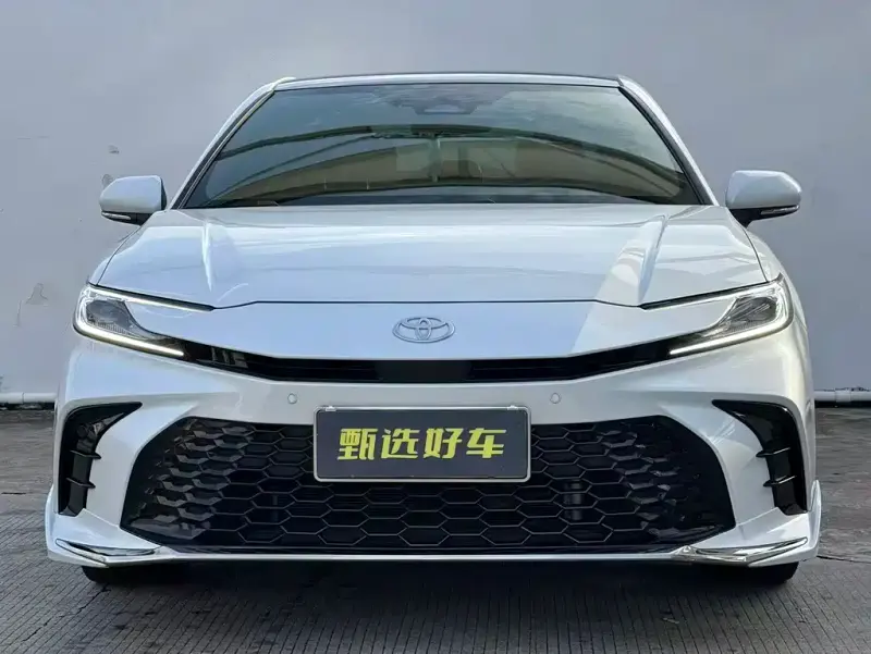 Toyota Camry, 2024