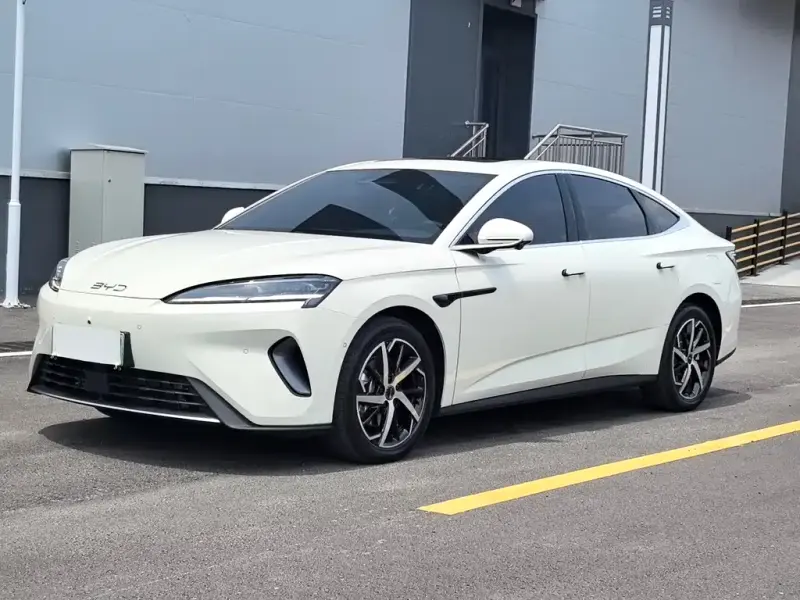 BYD Seal 07 DM-i, 2026 — фото 1