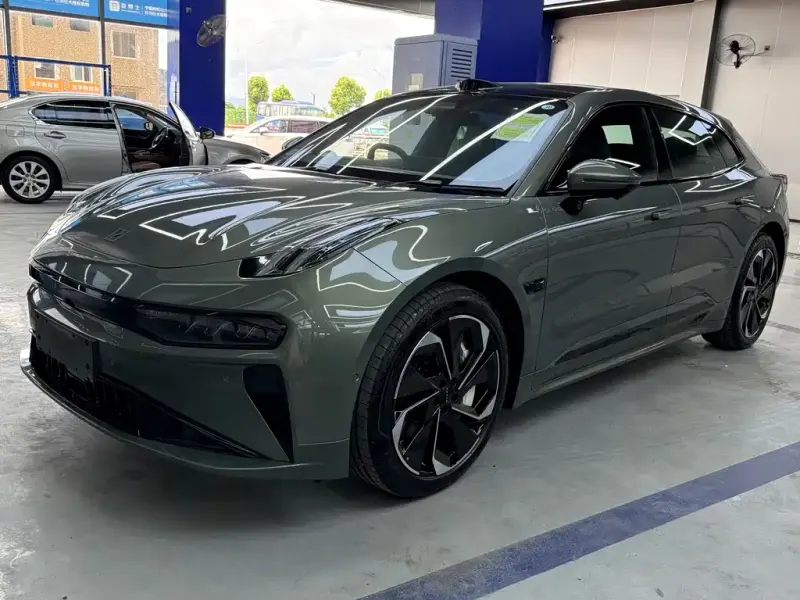Zeekr 001, 2024