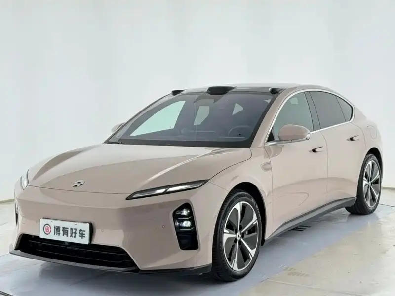 NIO ET5, 2025