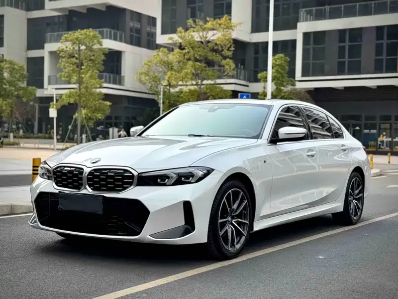 BMW 3 Series, 2023