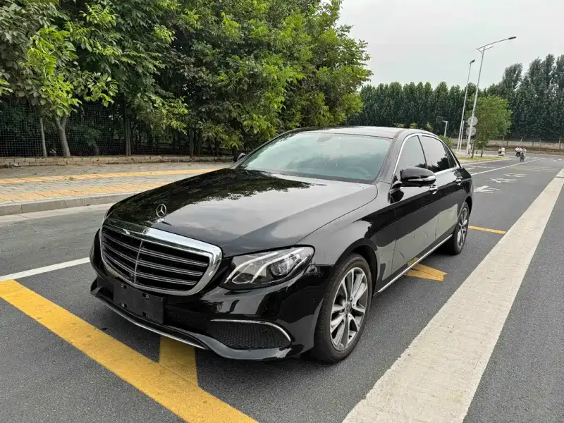 Mercedes-Benz E-Class, 2019 — фото 1