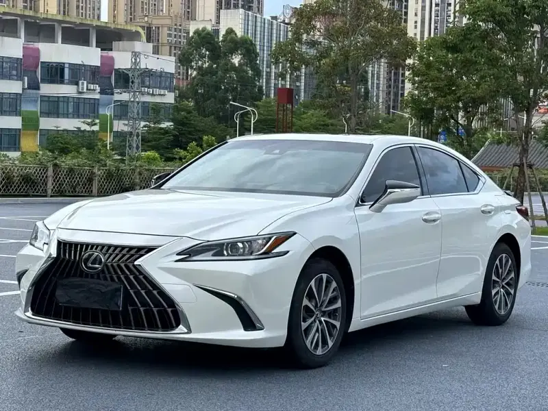 Lexus ES, 2024 — фото 1