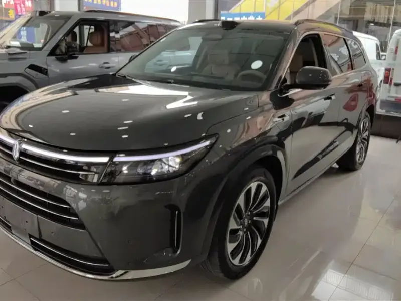AITO M7, 2024