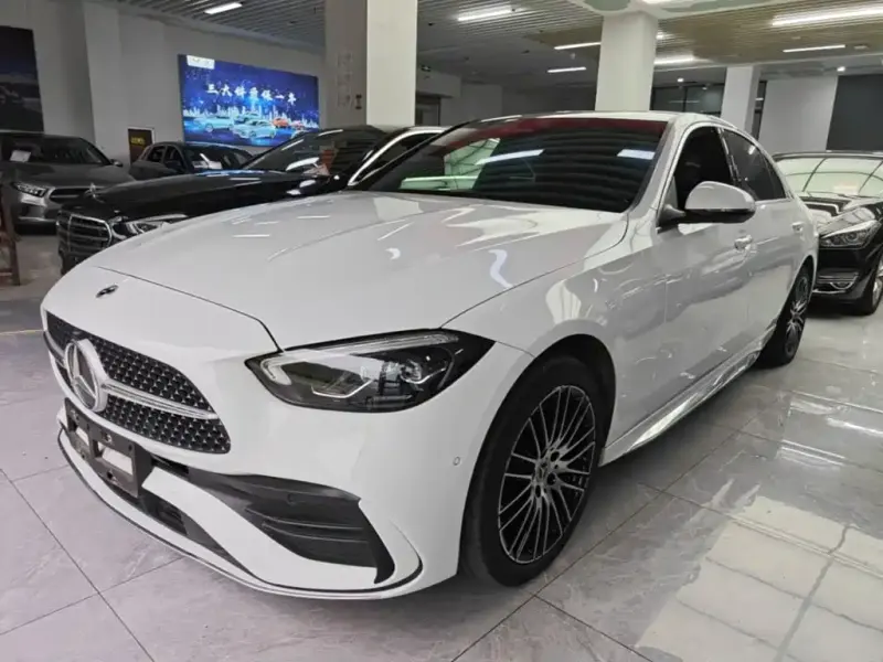 Mercedes-Benz C-Class, 2024
