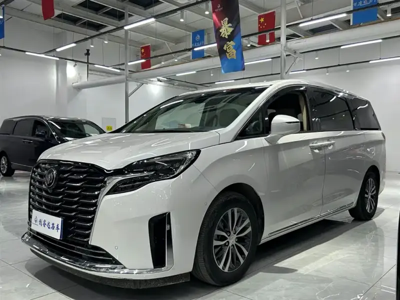 Buick GL8, 2023