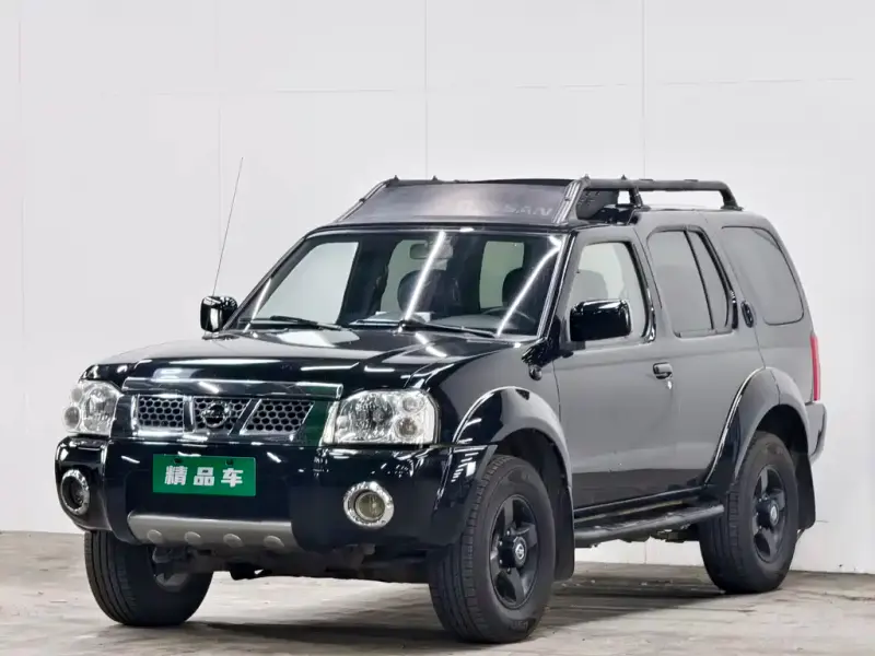 Nissan Paladin, 2012 — фото 1