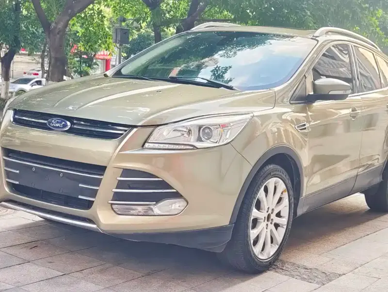 Ford Kuga, 2016