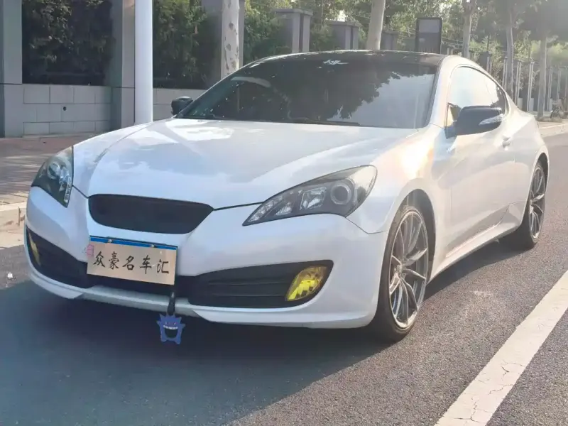 Hyundai Genesis Coupe, 2012