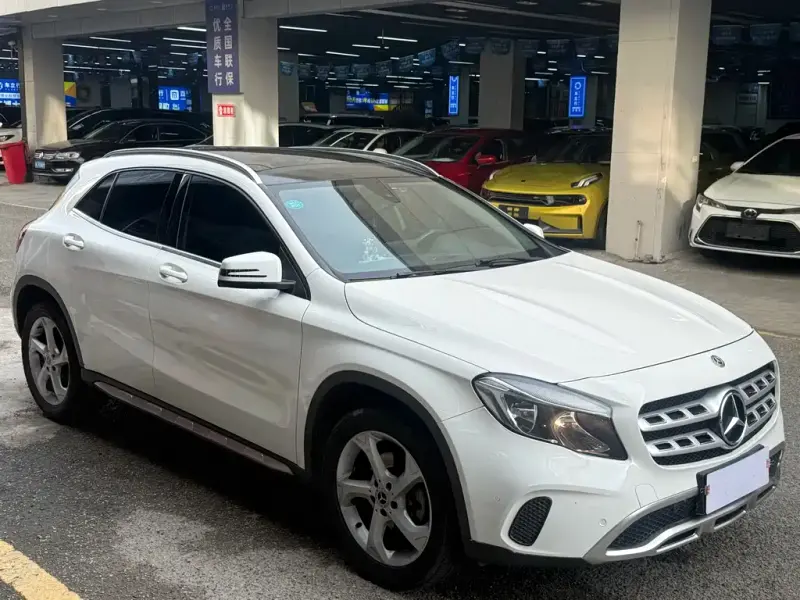Mercedes-Benz GLA, 2018 — фото 1