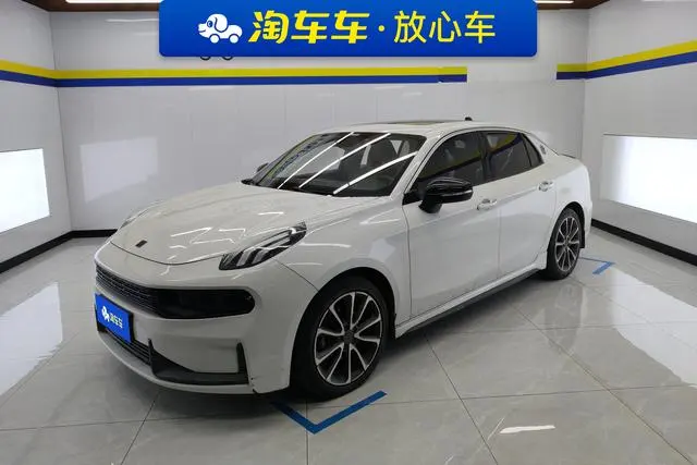 Lynk & Co 03 2.0TD Auto Dynamic Edition, 2019 — фото 1