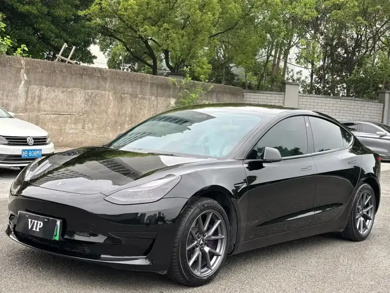Tesla Model 3, 2024