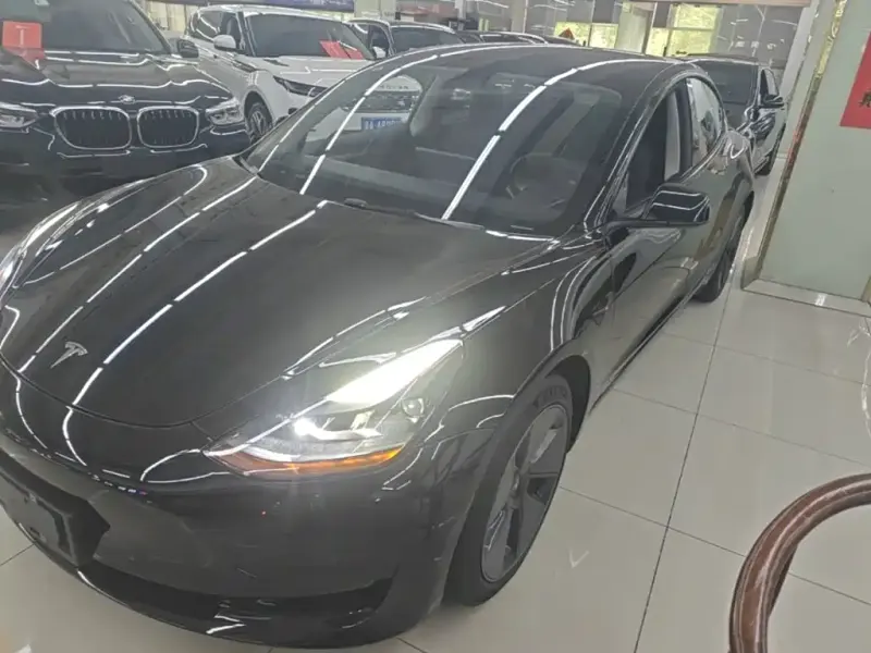 Tesla Model 3, 2023