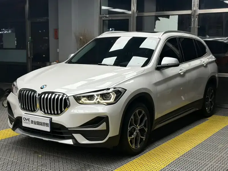 BMW X1, 2022 — фото 1