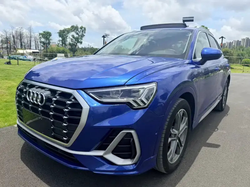 Audi Q3, 2022