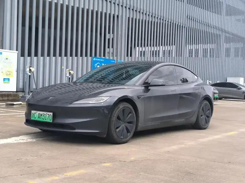Tesla Model 3, 2024