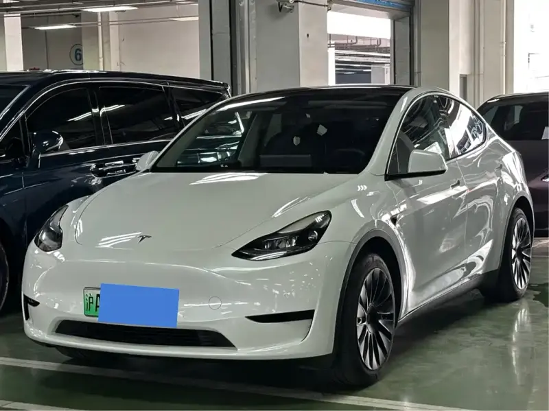 Tesla Model Y, 2023