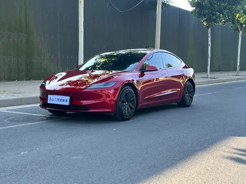 Tesla Model 3, 2024