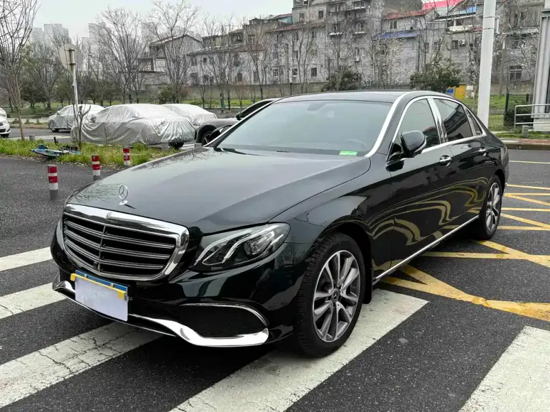 Mercedes-Benz E-Class, 2019 — фото 1