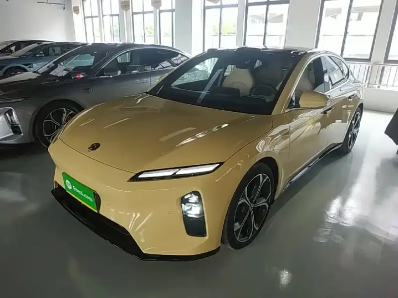 NIO ET5, 2025