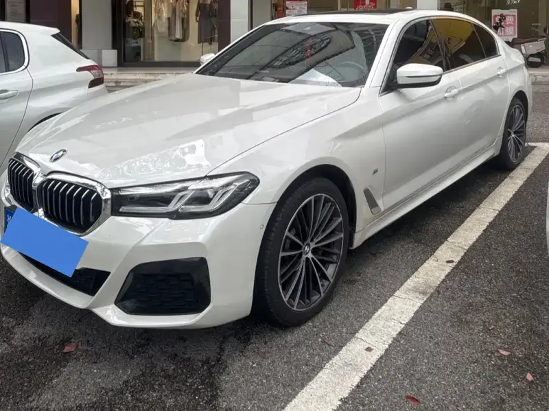 BMW 5 Series, 2023