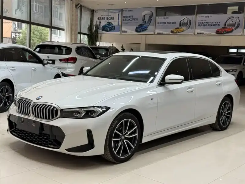 BMW 3 Series, 2023