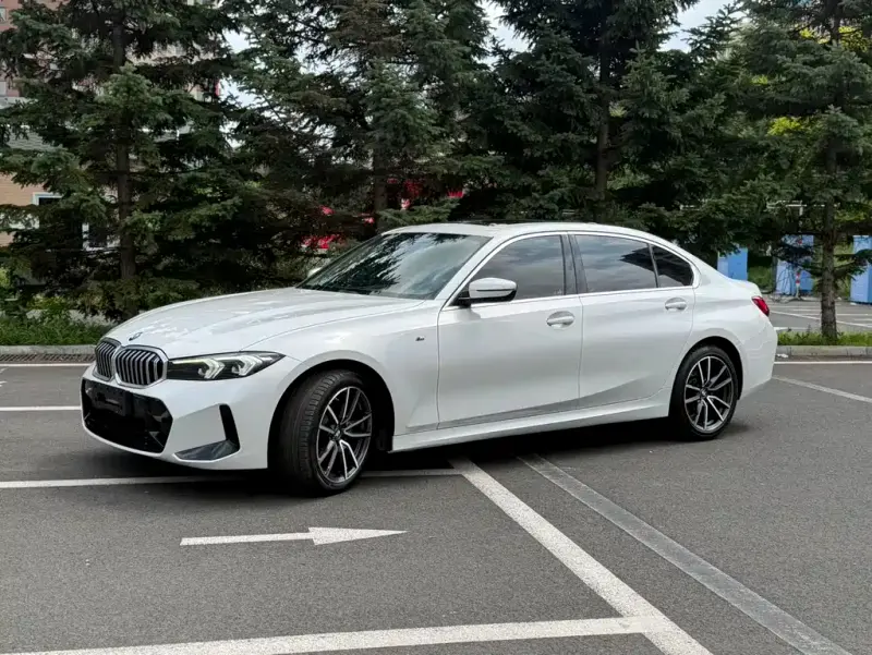 BMW 3 Series, 2023