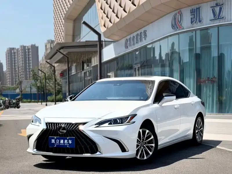 Lexus ES, 2024 — фото 1