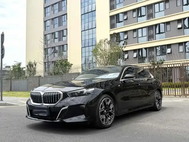 BMW 5 Series, 2024